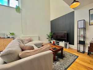 Lounge/Kitchen/Diner- click for photo gallery